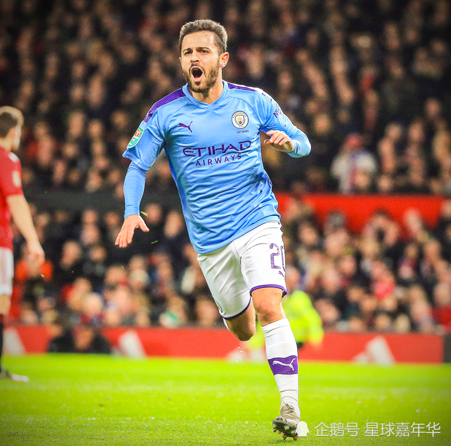 火星撞地球！枪手领跑英超&欧冠0丢球，拜仁新赛季17胜1平不败（豪门齐飞！阿森纳英超领跑欧冠零失球，拜仁新季17胜1平保持不败）