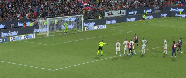 德甲半场：安塞尔米诺建功，多特蒙德暂1-0勒沃库森（半场战报：安塞尔米诺破门，多特蒙德暂以1-0领先勒沃库森）