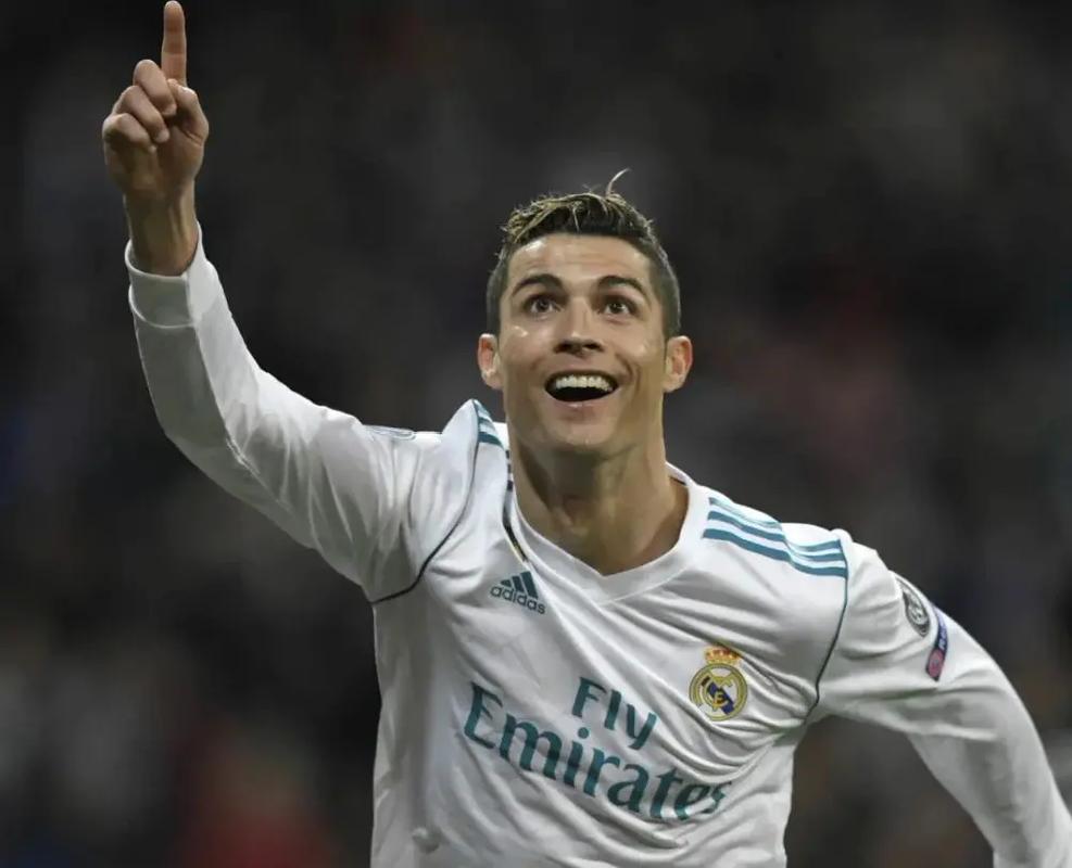 佩7：加斯佩里尼让我们有很大提升，罗马排在意甲第1不是偶然（佩7：在加斯佩里尼调教下我们进步显著，罗马登顶意甲绝非偶然）